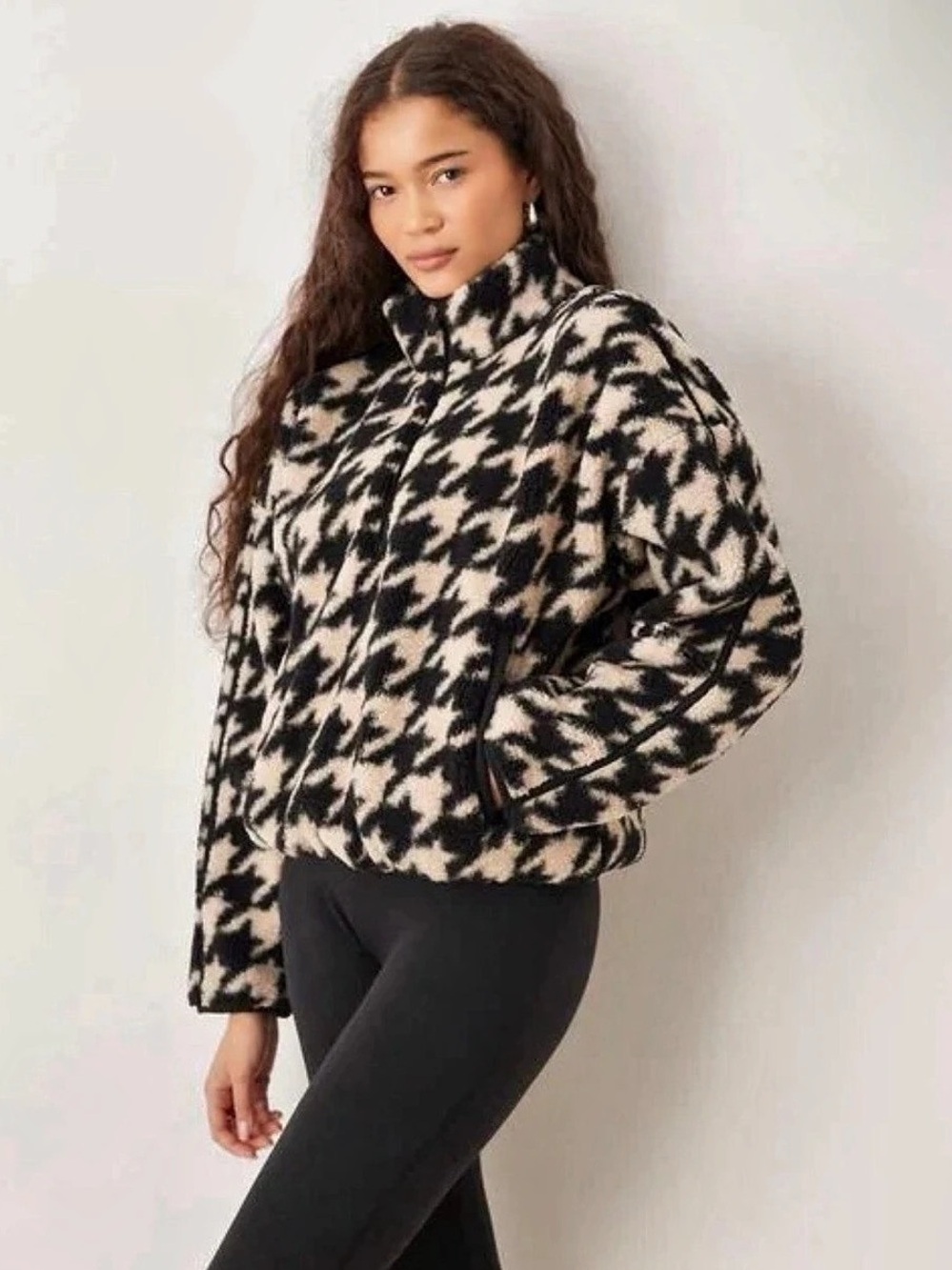 Abercrombie YPB On The Go Collection Houndstooth Fleece Jacket in Black & White